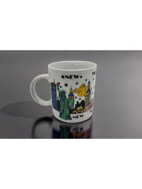Vintage 90's New York City Ceramic Coffee Mug includes Twin Towers, King Kong, E